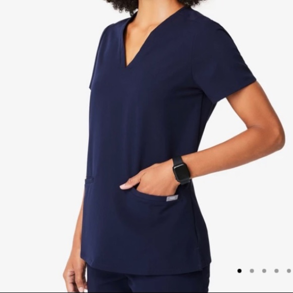 FIGS Casma Scrub Top